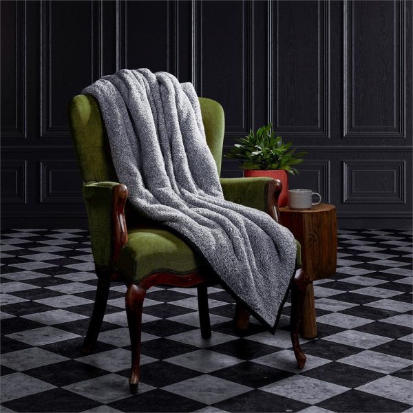 Serendipio Tranquil Sherpa Fleece Blanket - Image 3