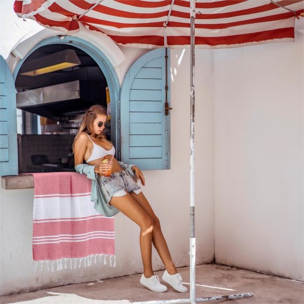 US Basic Santa Cruz Cotton-Rich Beach Towel & Drawstring Bag - Image 5