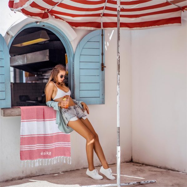 US Basic Santa Cruz Cotton-Rich Beach Towel & Drawstring Bag - Image 2