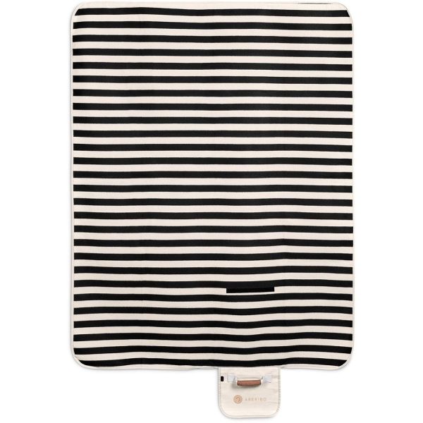 Serendipio Brookhill Picnic Blanket - Image 6