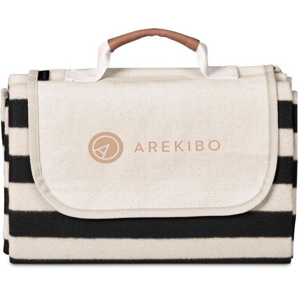 Serendipio Brookhill Picnic Blanket - Image 7